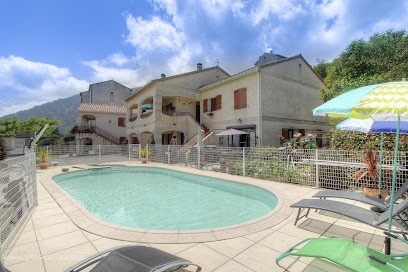 Amon nos Ôtes : Gîte avec piscine en Haute-Corse, Gîte dans les montagnes, pour 5 personnes, proche de la plage, Haute-Corse, Gîte à Vezzani