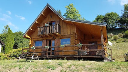 Gîte Chalet La Chassagne, Gîte à Laveissière