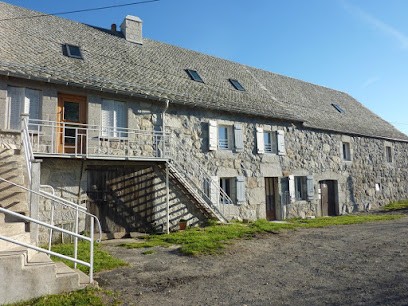 Las Paros, Gîte à Nasbinals