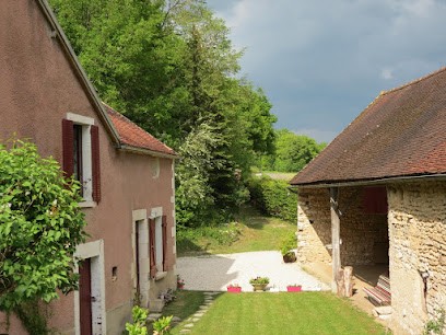 L'ESSILUNE, Gîte à Vézannes
