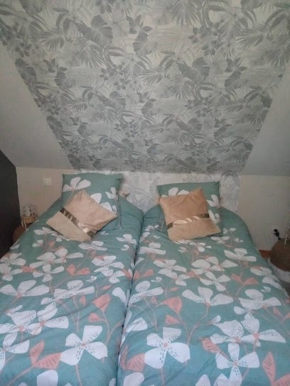 Chez Titia : Gîte Avec Baignoire Spa Balnéo, Proche Plage, Saint-Omer, Dunkerque Et Côte D'Opale, Pas-de-Calais, Gîte à Éperlecques