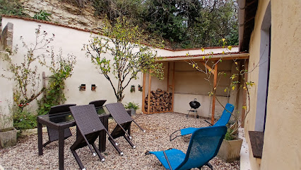 La Petite Maison À Sery, Gîte à Sery