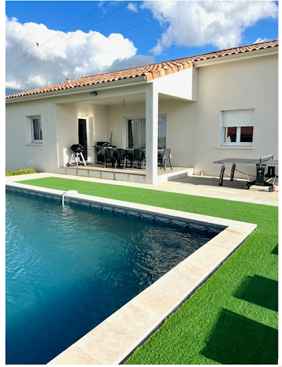 Villa Dolce Vita, Gîte à Frespech