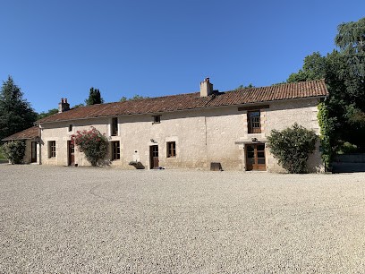 Domaine De Busseroux, Gîte à Usson-du-Poitou
