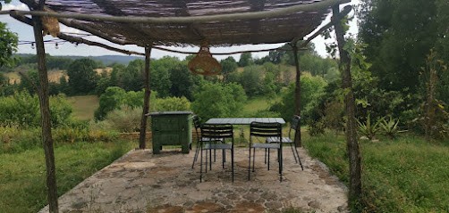 gite cocotte, Gîte à Pierrerue