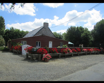 Gite "Le Chalet ", 4 Pers Tout Proche De Saint-Malo Et Du Mt St Michel. Gîte à la Boussac