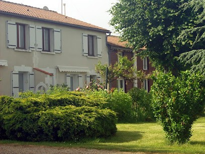 Jonzac Gites, Gîte à Champagnac
