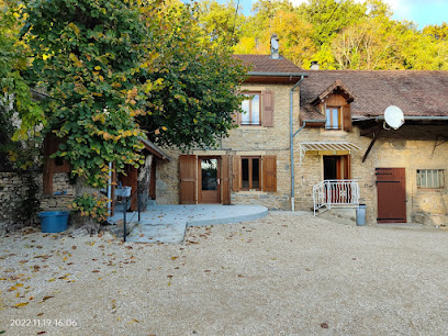 Chez Suzanne Et Lucien, Gîte à Vénérieu