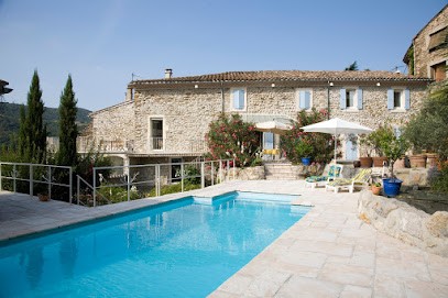 Gite Oustalou, Gîte à Saint-Laurent-du-Pape