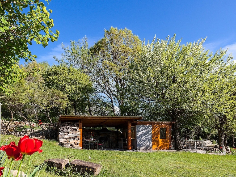 Chalet Carpe Diem, Gîte à La Bâtie-Neuve