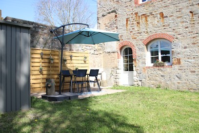 Le Vieil Home, Gîte à Domfront en Poiraie