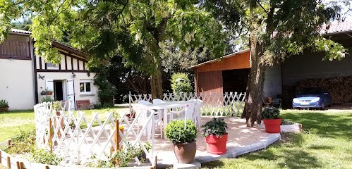 Gite rural le Grand Jardin - Holidays rental, Gîte à Puydarrieux