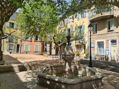 Gîtes de 6 et 3 personnes, Gîte à Rians