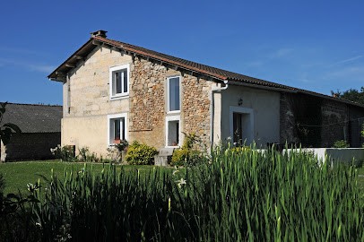 Bon Abri Gites, Gîte à Saint Aulaye-Puymangou