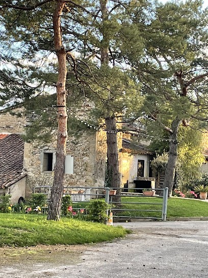 Domaine de Lescout Gîtes du Sor, Gîte à Lescout