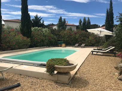 Gîte Le Dracena (Pélissanne) - Duplex (2-4 p.) - Jardin / Piscine, Gîte à Pélissanne