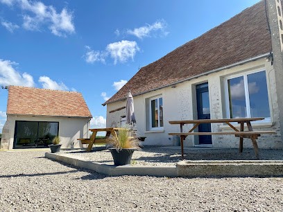 Gîte DU PETIT TENU ⭐️⭐️⭐️ 17 couchages- jacuzzi, Gîte à Nouans