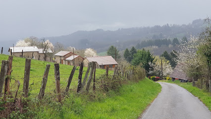 Ecolieu Le Mazet Haut, Gîte à Saint-Perdoux