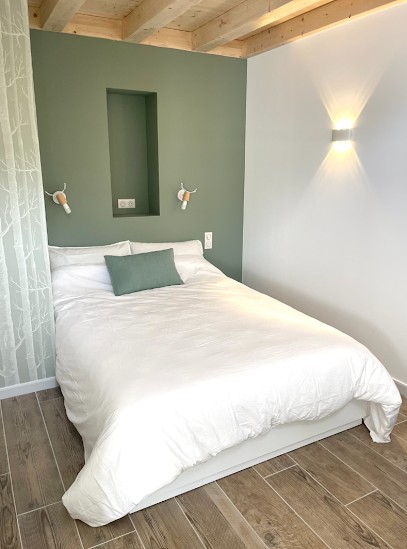 Cerf Cerf Ouvre-moi, Gîte à Chazey-Bons