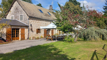 Gîte De La Longere Du Haut Courby, Gîte à Eyrein