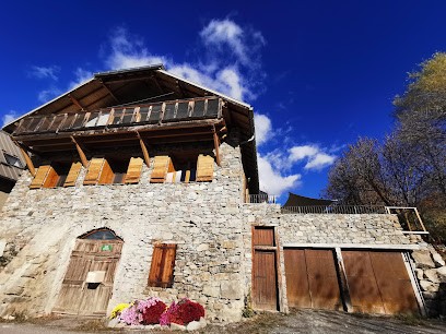 Location Contier, Gîte à Puy-Sanières