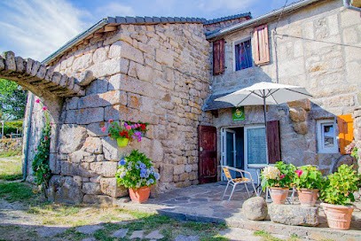 Gîtes de France 2 épis 2/4 pers aux Laubies, Gîte à Saint-Étienne-du-Valdonnez