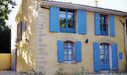 Les Gites Du Mas De Chapus, Gîte à Lambesc