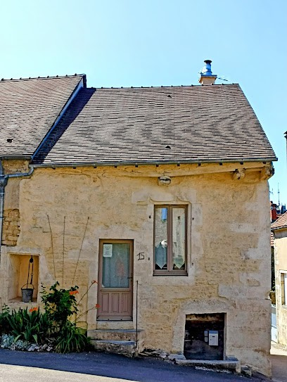 Gîte Maison Médiévale, Gîte à Flavigny-sur-Ozerain