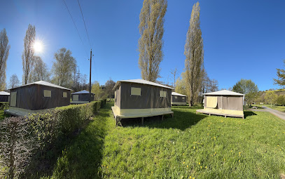 Villages Bungalows Pont D'ouilly Loisirs - 16 À 81 Couchages, Gîte à Pont-d'Ouilly