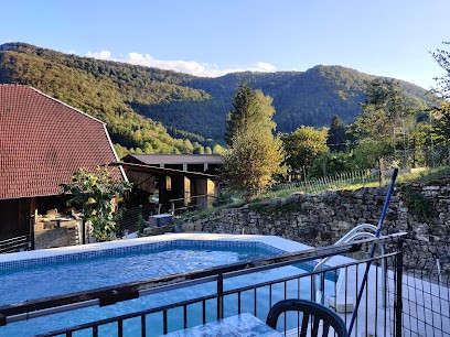 Gîte Familial De La Source Du Lison - Les Amis De Némo, Gîte à Nans-sous-Sainte-Anne