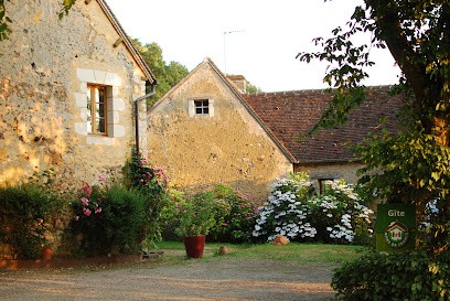 Gîtes Le V et La Maison - Le Hameau du Vaumenard, Gîte à Saint-Mard-de-Réno
