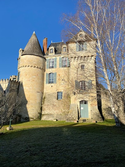 Chateau de La Celle-Guenand, Gîte à La Celle-Guenand