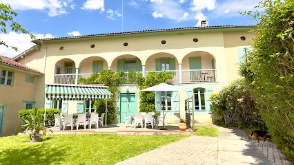 Le Clos Saint Paul - 2 Gîtes dans les Pyrénées - 13 et 8 places, Gîte à Estadens