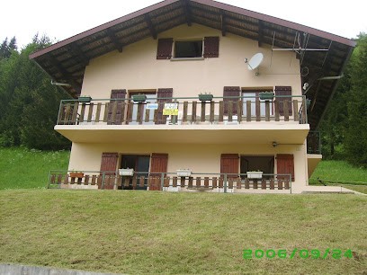 Location 2 appartements, Gîte à Lajoux