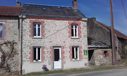 Gite L'Hirondelle, Gîte à Saint-Priest-la-Plaine