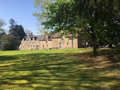 L'Escale Du Blavet : Gite De Groupe Avec Piscine Et Jacuzzi, Gîte à Languidic