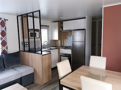 Assist' Mobil Home, Gîte à Veuzain-sur-Loire